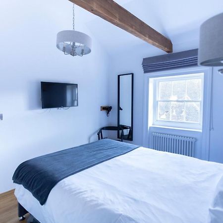 Apartment 6 At Number 8: City Centre, 1 Bedroom, Sofa Bed In Lounge Canterbury Buitenkant foto