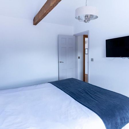 Apartment 6 At Number 8: City Centre, 1 Bedroom, Sofa Bed In Lounge Canterbury Buitenkant foto