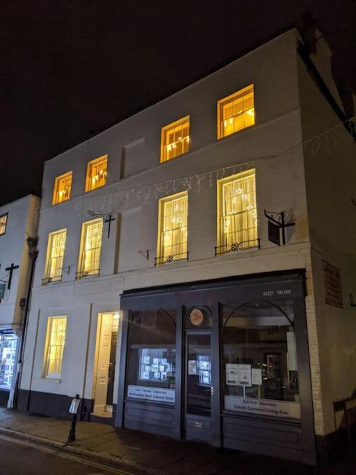 Apartment 6 At Number 8: City Centre, 1 Bedroom, Sofa Bed In Lounge Canterbury Buitenkant foto