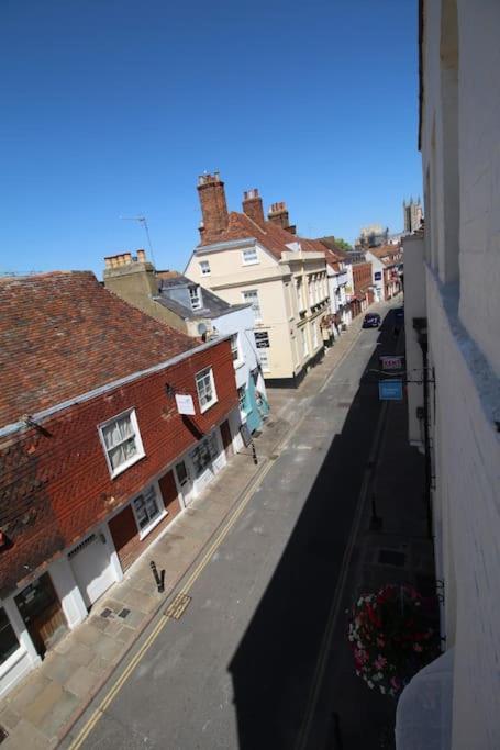 Apartment 6 At Number 8: City Centre, 1 Bedroom, Sofa Bed In Lounge Canterbury Buitenkant foto