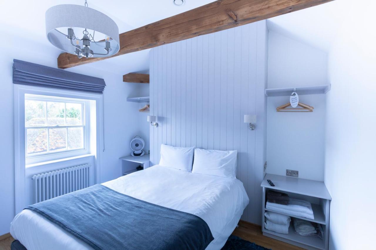 Apartment 6 At Number 8: City Centre, 1 Bedroom, Sofa Bed In Lounge Canterbury Buitenkant foto
